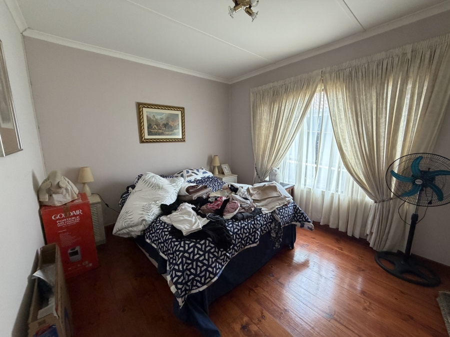 3 Bedroom Property for Sale in Freeland Park KwaZulu-Natal