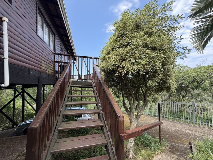 3 Bedroom Property for Sale in Freeland Park KwaZulu-Natal
