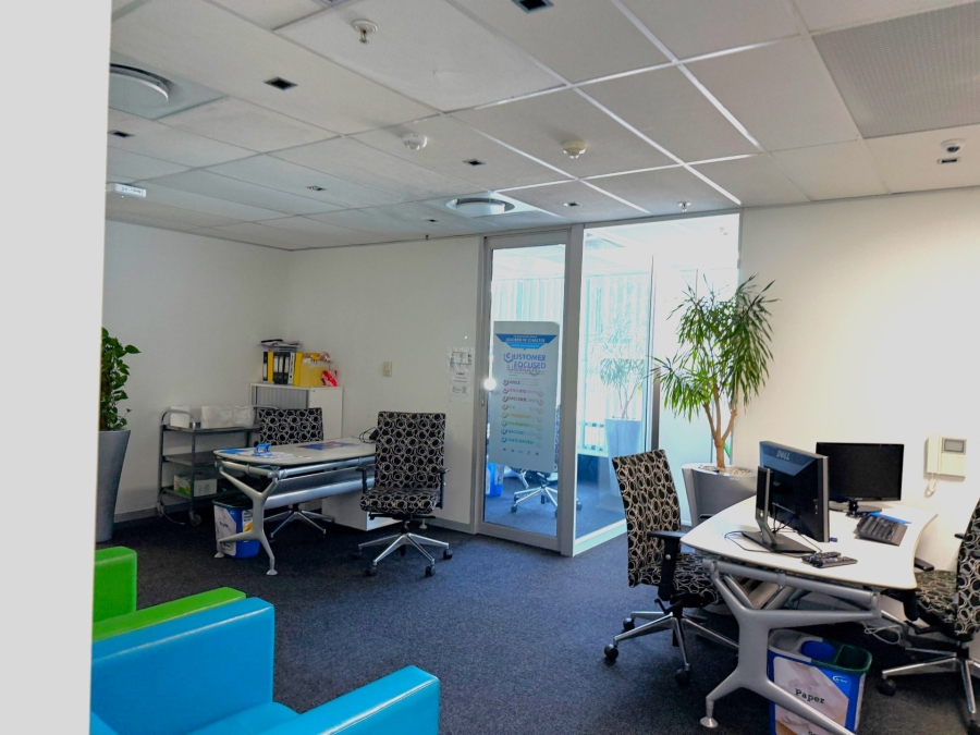 To Let Commercial Property for Rent in Somerset Park KwaZulu-Natal