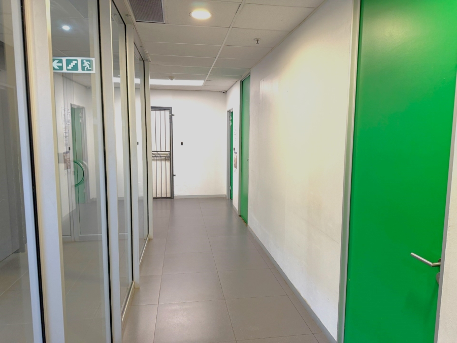 To Let Commercial Property for Rent in Somerset Park KwaZulu-Natal