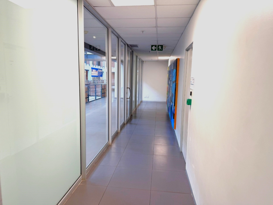 To Let Commercial Property for Rent in Somerset Park KwaZulu-Natal