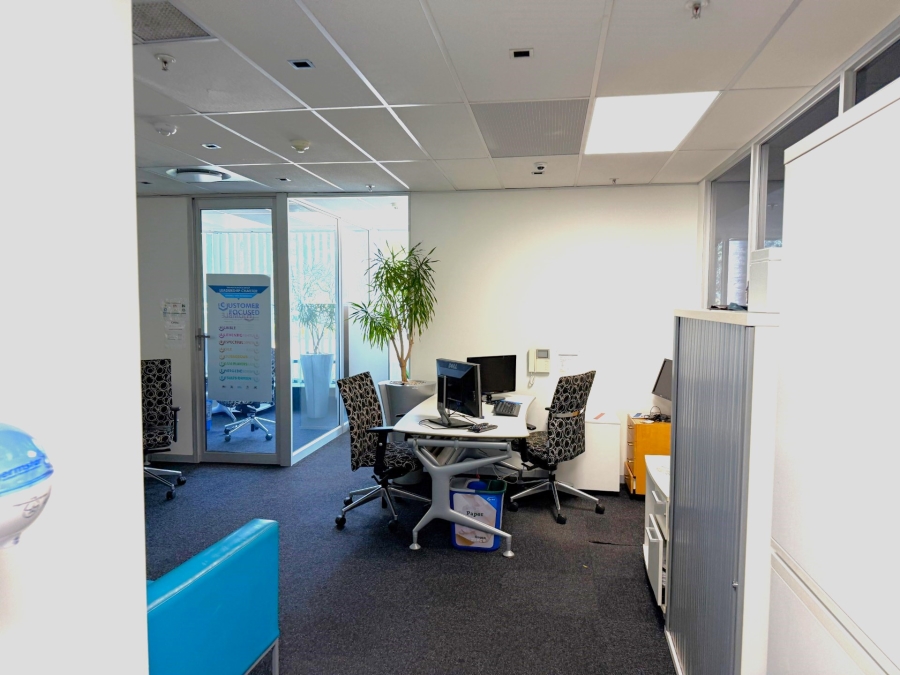 To Let Commercial Property for Rent in Somerset Park KwaZulu-Natal
