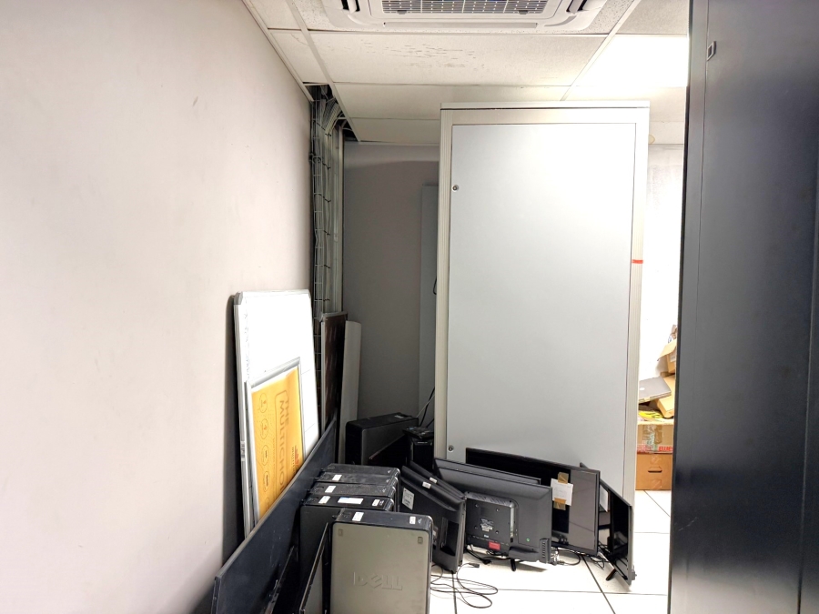 To Let Commercial Property for Rent in Somerset Park KwaZulu-Natal
