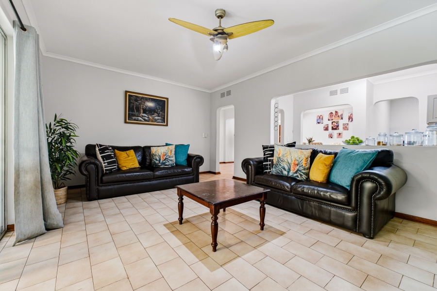 4 Bedroom Property for Sale in Manors KwaZulu-Natal