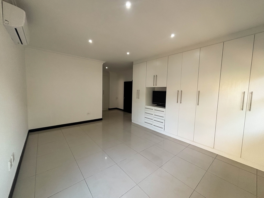 3 Bedroom Property for Sale in Izinga KwaZulu-Natal