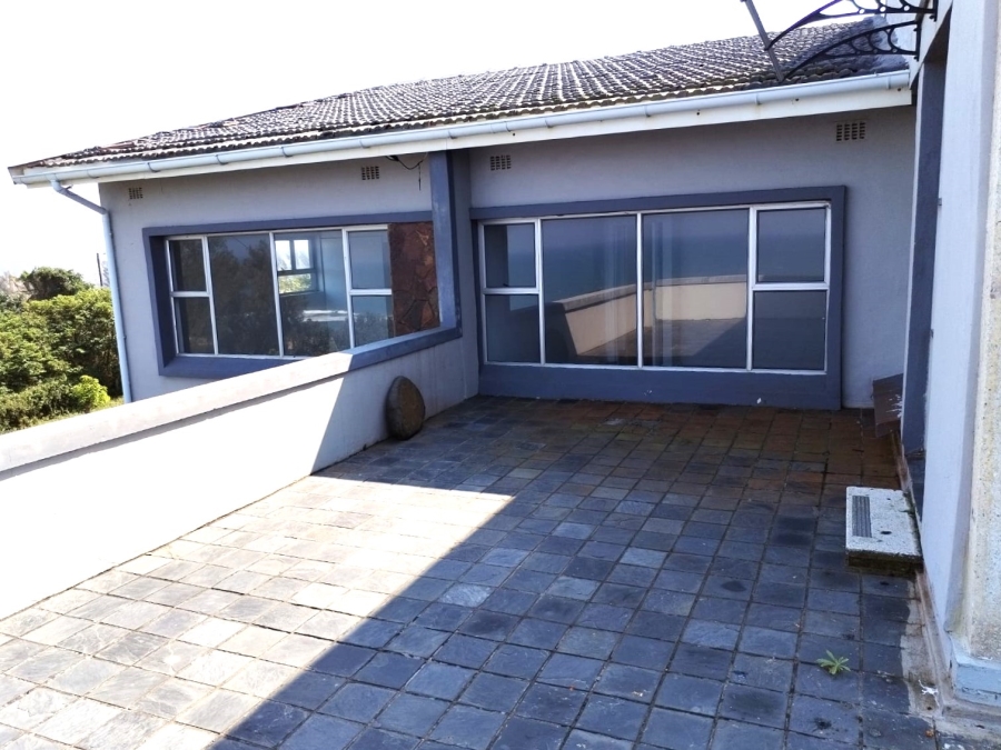 4 Bedroom Property for Sale in Tinley Manor KwaZulu-Natal
