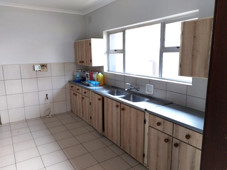 4 Bedroom Property for Sale in Tinley Manor KwaZulu-Natal