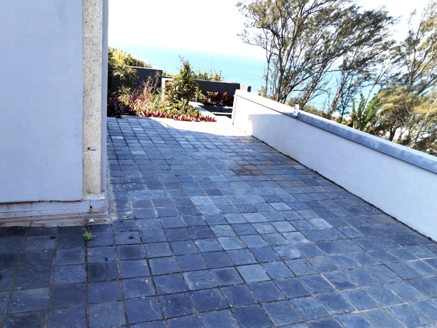 4 Bedroom Property for Sale in Tinley Manor KwaZulu-Natal
