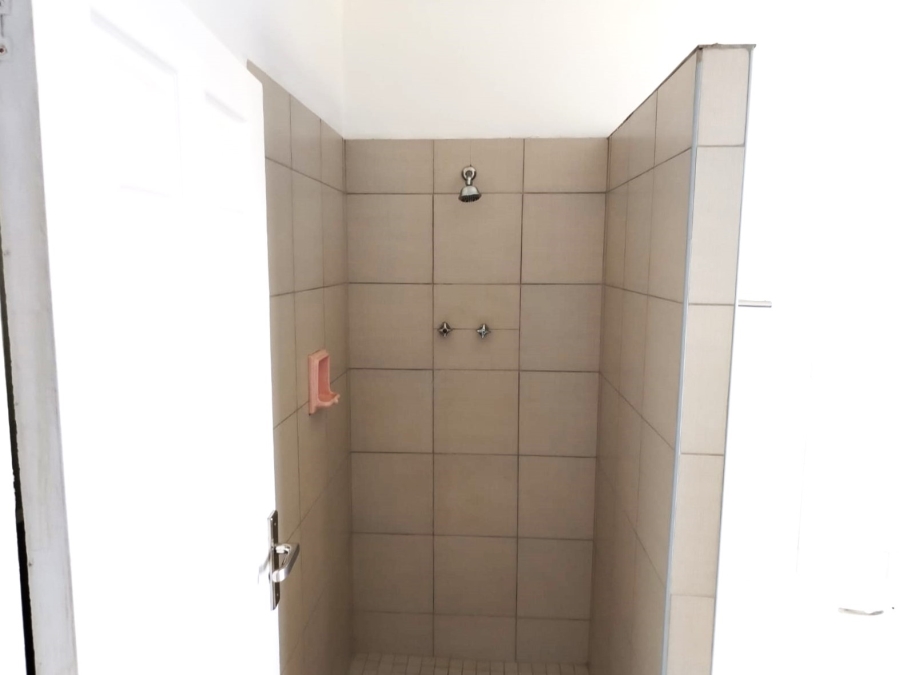 4 Bedroom Property for Sale in Tinley Manor KwaZulu-Natal