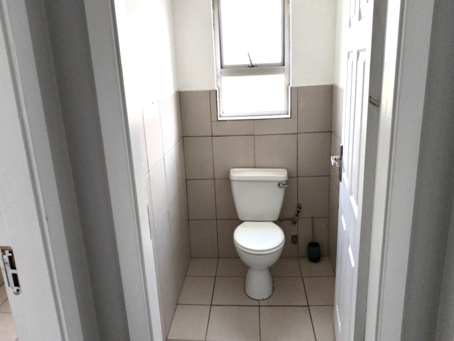 4 Bedroom Property for Sale in Tinley Manor KwaZulu-Natal