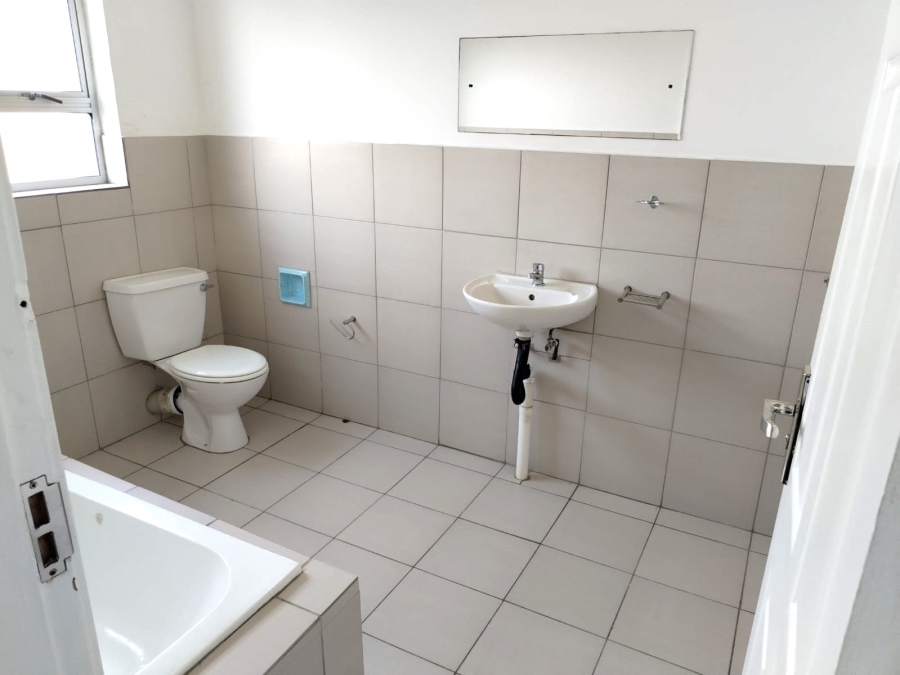 4 Bedroom Property for Sale in Tinley Manor KwaZulu-Natal