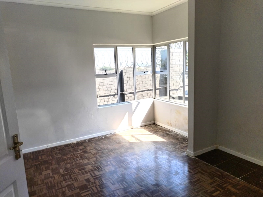 4 Bedroom Property for Sale in Tinley Manor KwaZulu-Natal