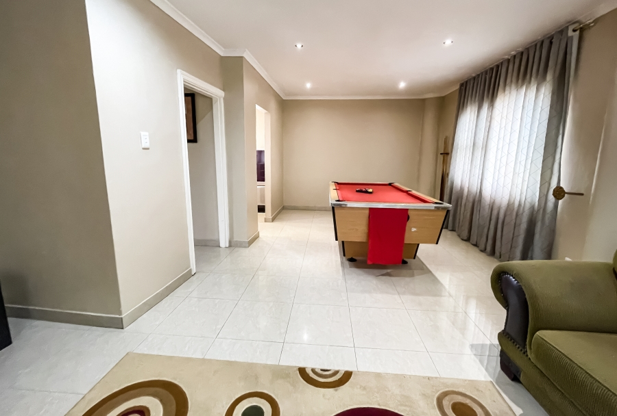 To Let 4 Bedroom Property for Rent in Somerset Park KwaZulu-Natal