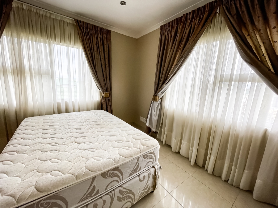 To Let 4 Bedroom Property for Rent in Somerset Park KwaZulu-Natal