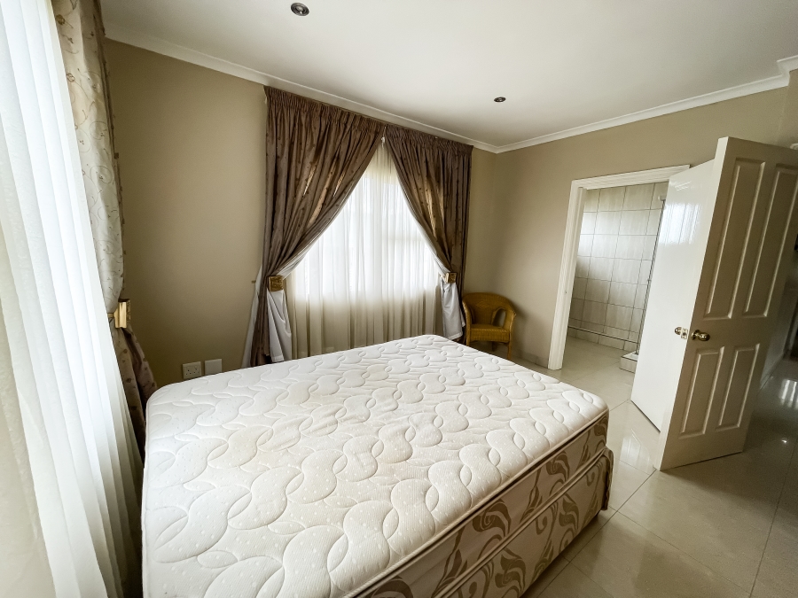 To Let 4 Bedroom Property for Rent in Somerset Park KwaZulu-Natal