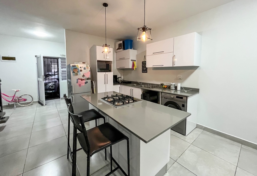 To Let 2 Bedroom Property for Rent in Red Hill KwaZulu-Natal
