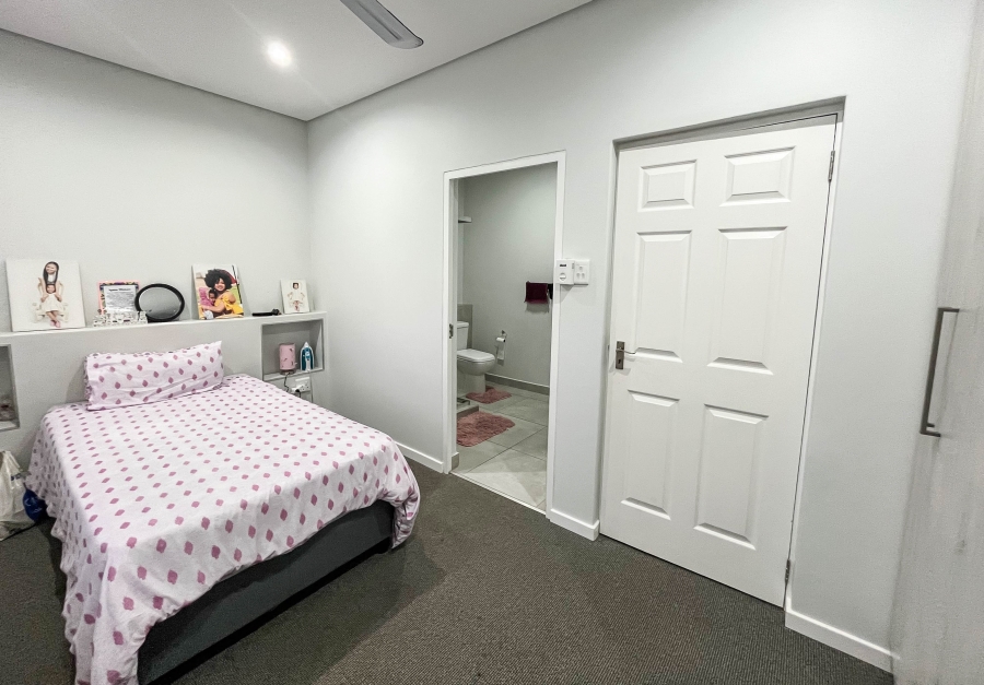 To Let 2 Bedroom Property for Rent in Red Hill KwaZulu-Natal