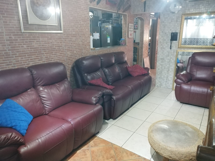 4 Bedroom Property for Sale in Shastri Park KwaZulu-Natal