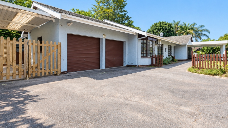 4 Bedroom Property for Sale in Dawncliffe KwaZulu-Natal