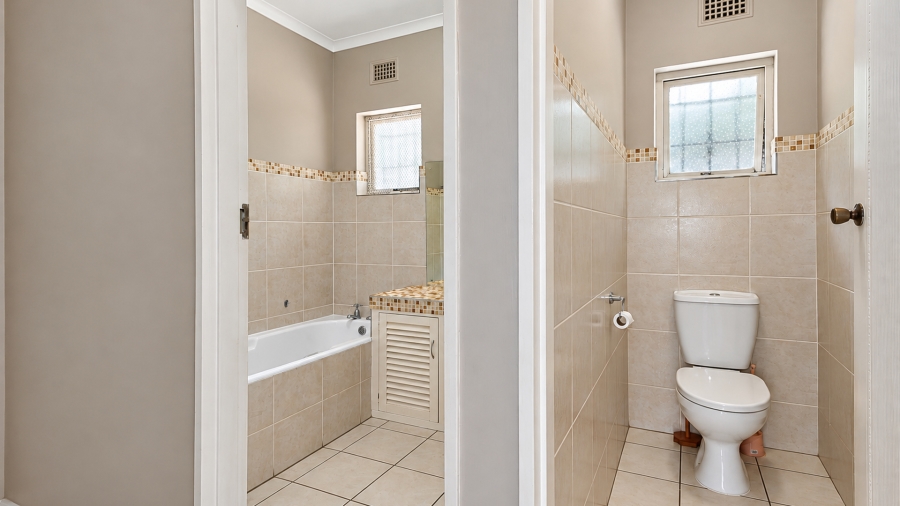 4 Bedroom Property for Sale in Dawncliffe KwaZulu-Natal
