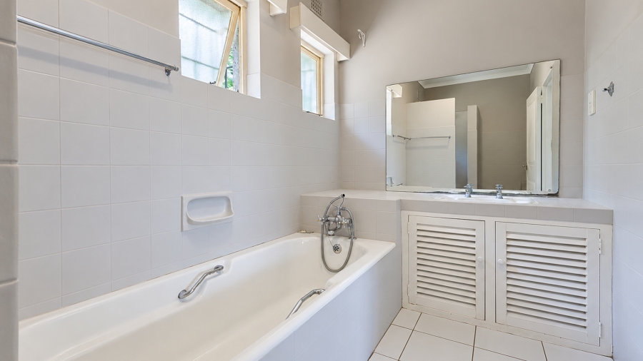 4 Bedroom Property for Sale in Dawncliffe KwaZulu-Natal
