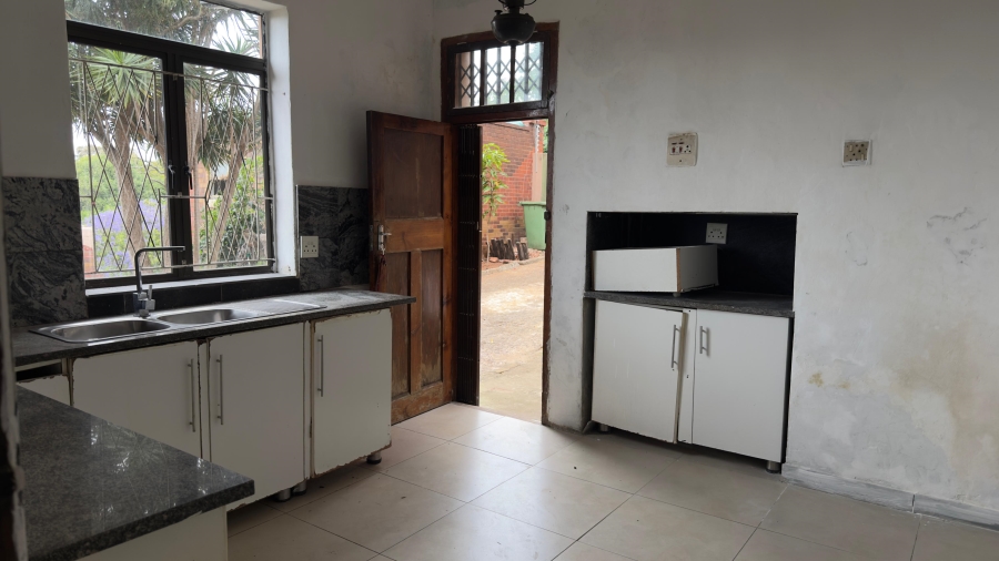 4 Bedroom Property for Sale in Windermere KwaZulu-Natal