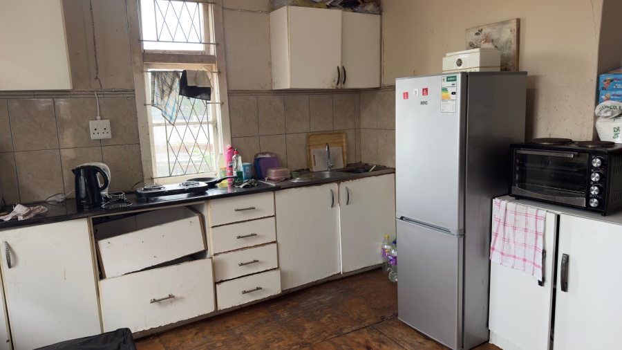 4 Bedroom Property for Sale in Windermere KwaZulu-Natal