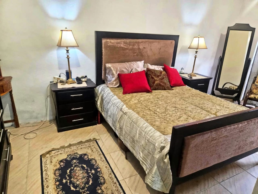 5 Bedroom Property for Sale in Havenside KwaZulu-Natal