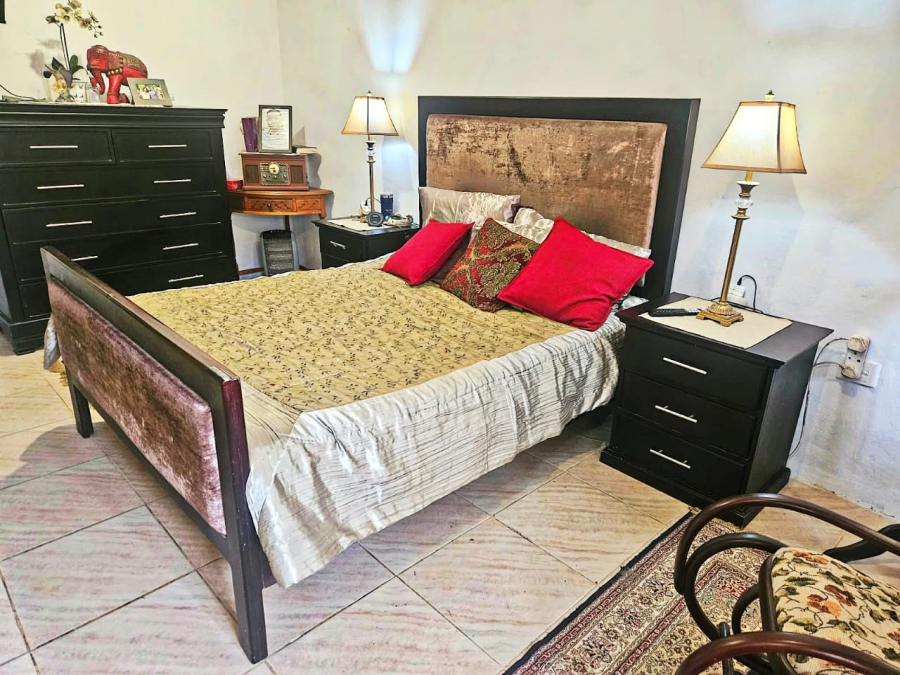 5 Bedroom Property for Sale in Havenside KwaZulu-Natal