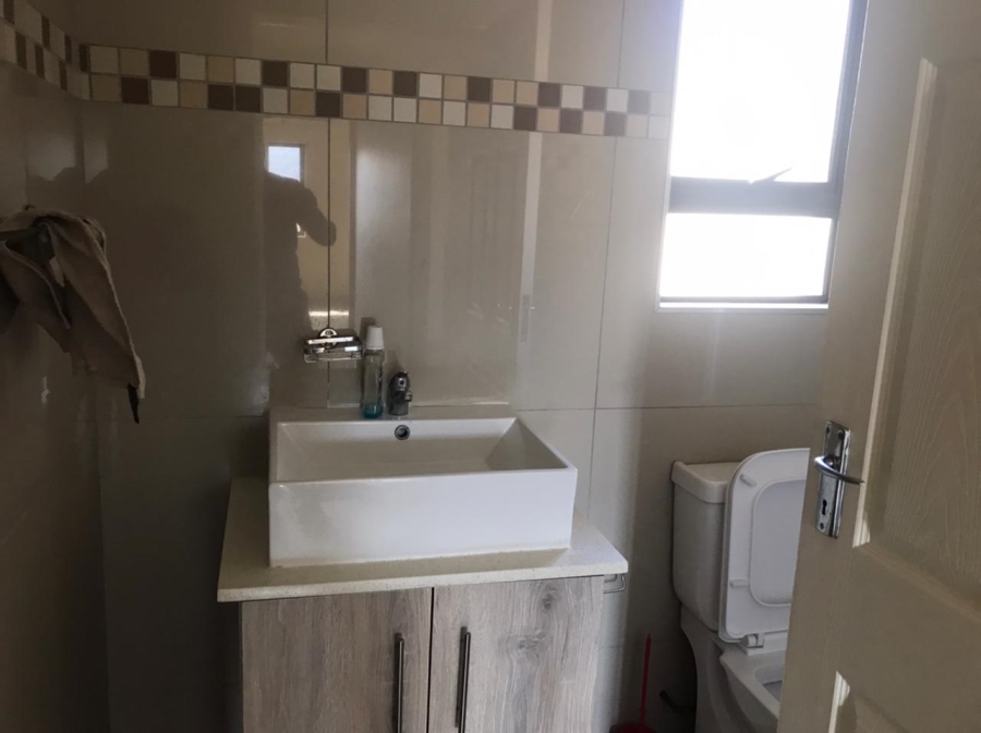 To Let 3 Bedroom Property for Rent in Malvern KwaZulu-Natal