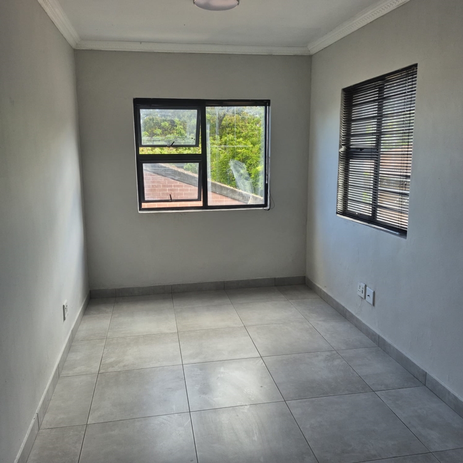 To Let 1 Bedroom Property for Rent in Montclair KwaZulu-Natal
