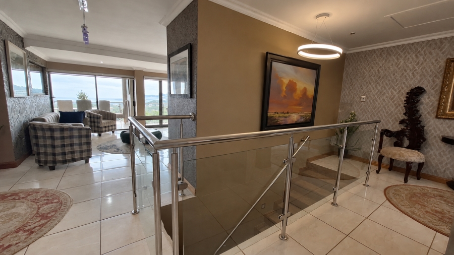 5 Bedroom Property for Sale in Salt Rock KwaZulu-Natal