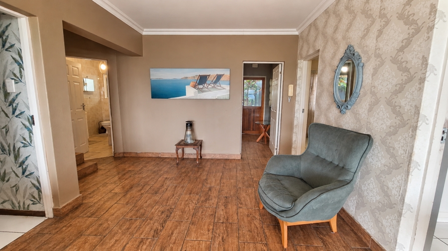 5 Bedroom Property for Sale in Salt Rock KwaZulu-Natal
