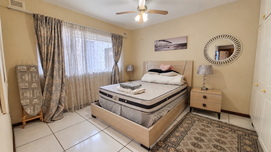 5 Bedroom Property for Sale in Salt Rock KwaZulu-Natal