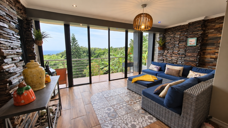 5 Bedroom Property for Sale in Salt Rock KwaZulu-Natal