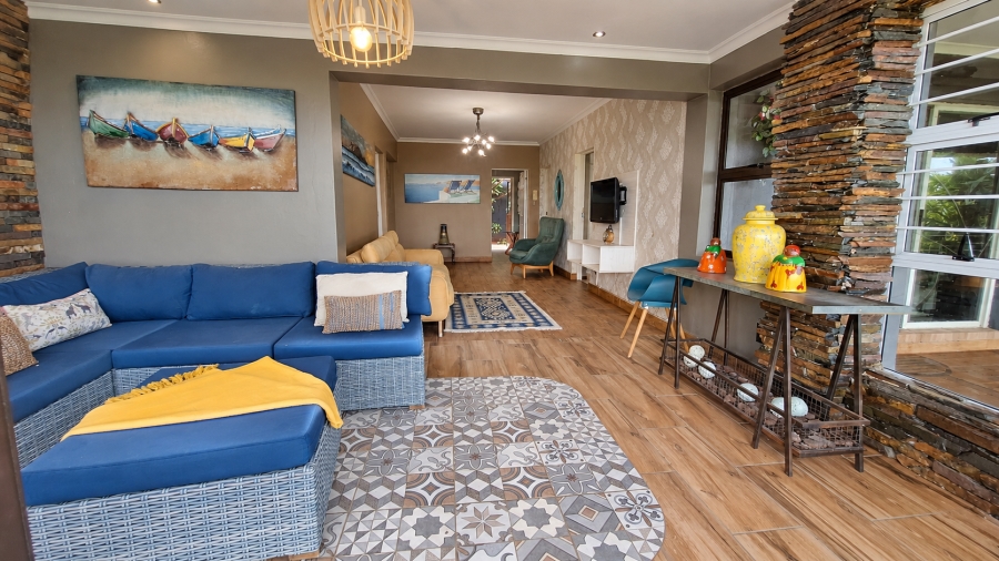 5 Bedroom Property for Sale in Salt Rock KwaZulu-Natal