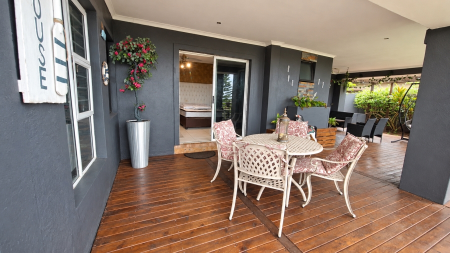 5 Bedroom Property for Sale in Salt Rock KwaZulu-Natal