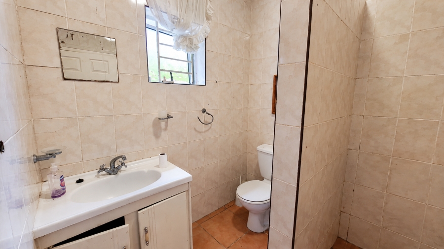 5 Bedroom Property for Sale in Salt Rock KwaZulu-Natal