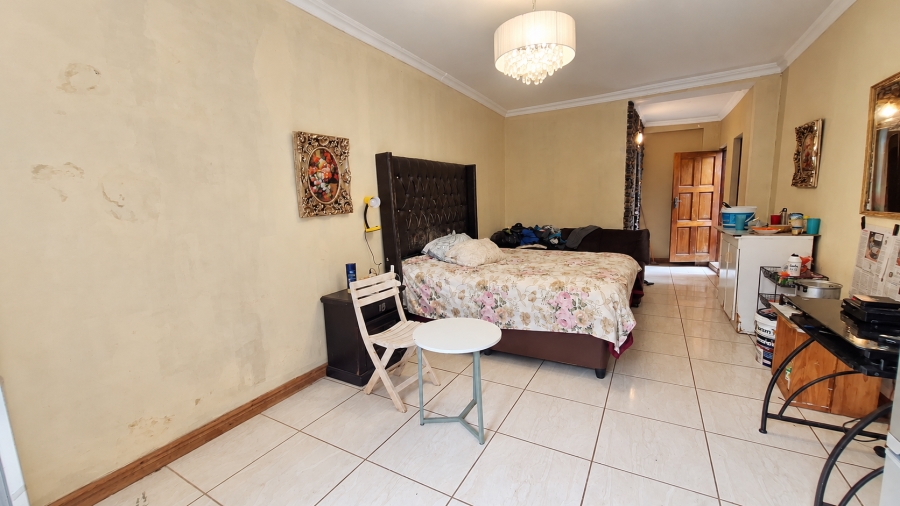 5 Bedroom Property for Sale in Salt Rock KwaZulu-Natal