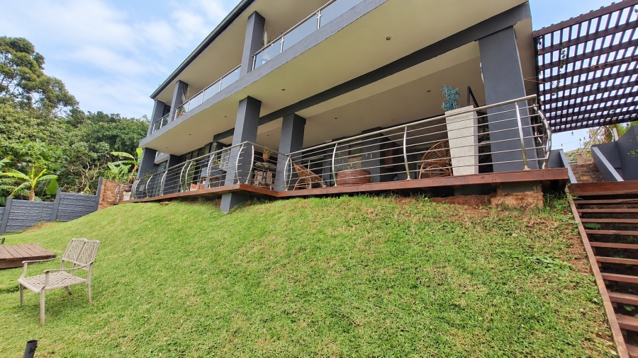 5 Bedroom Property for Sale in Salt Rock KwaZulu-Natal