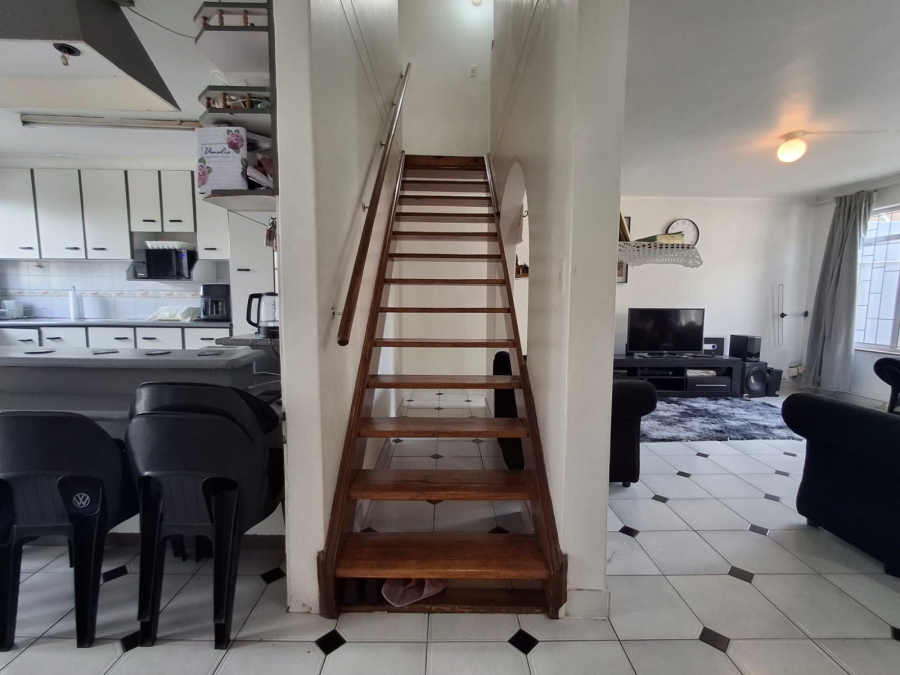 3 Bedroom Property for Sale in Newlands West KwaZulu-Natal
