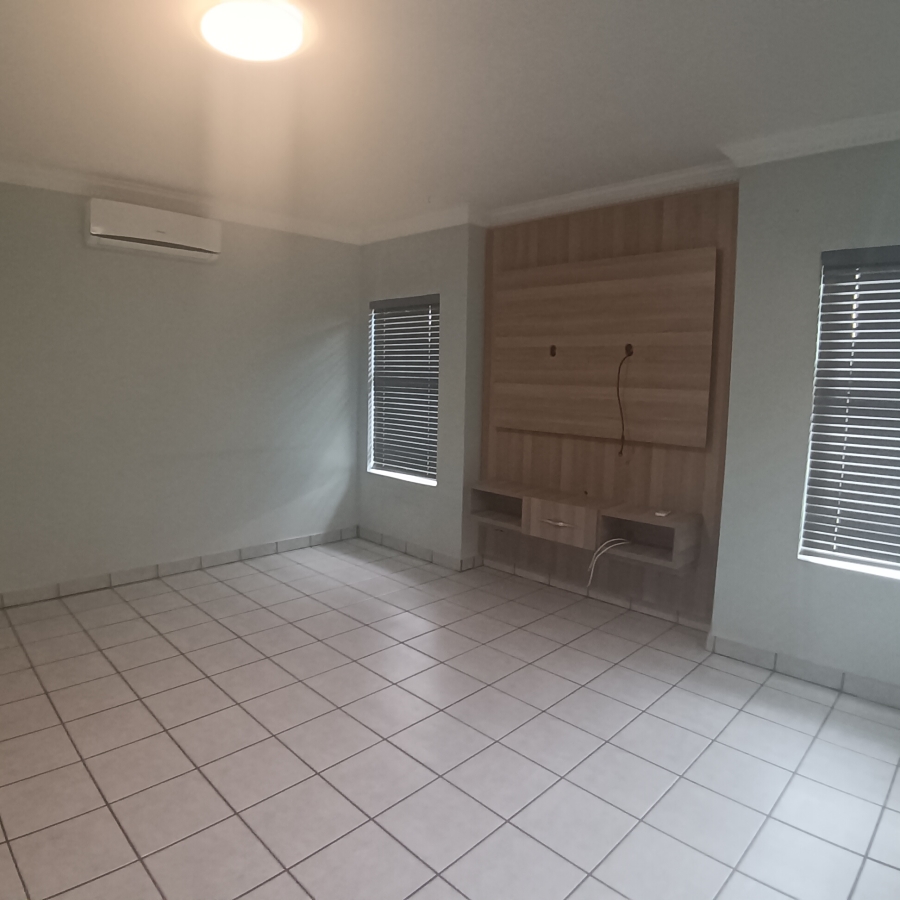 3 Bedroom Property for Sale in Birdswood KwaZulu-Natal
