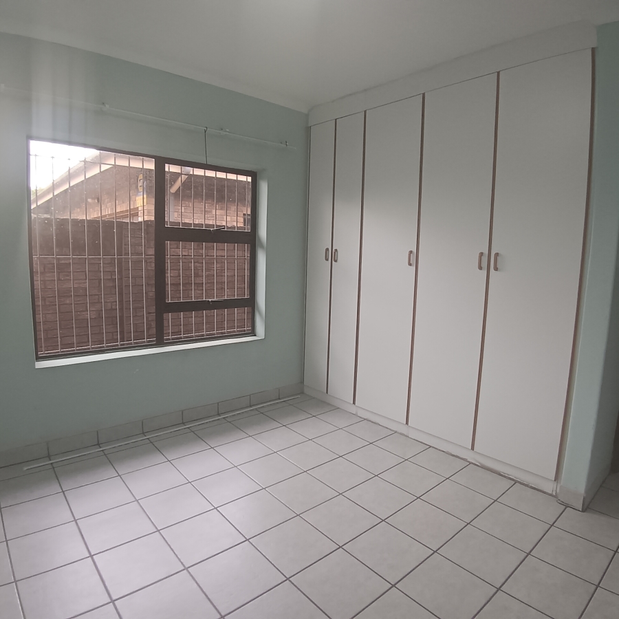 3 Bedroom Property for Sale in Birdswood KwaZulu-Natal