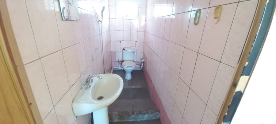 To Let 2 Bedroom Property for Rent in Croftdene KwaZulu-Natal