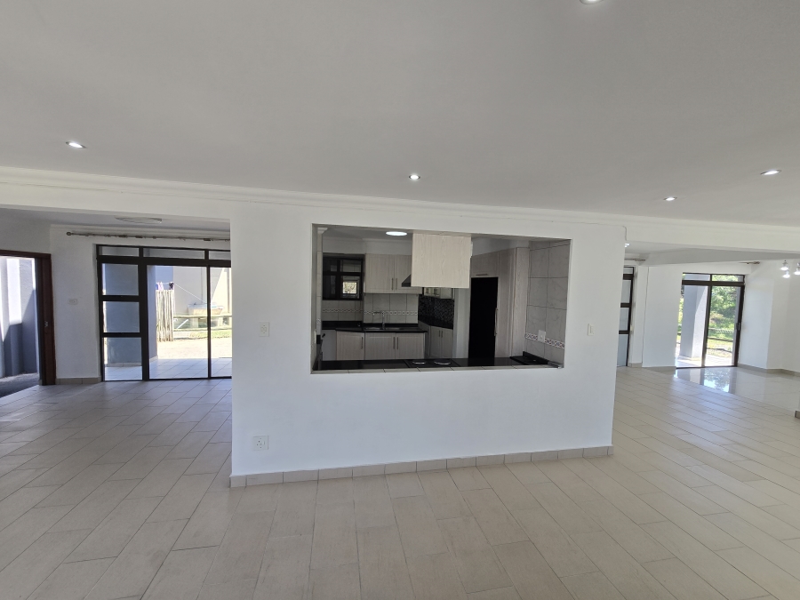 To Let 3 Bedroom Property for Rent in Palm Lakes Estate KwaZulu-Natal