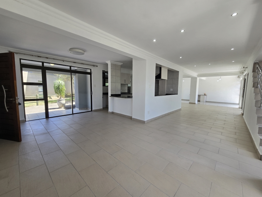 To Let 3 Bedroom Property for Rent in Palm Lakes Estate KwaZulu-Natal