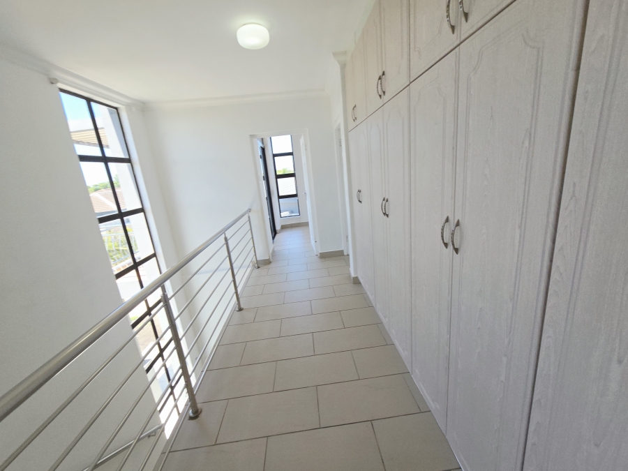 To Let 3 Bedroom Property for Rent in Palm Lakes Estate KwaZulu-Natal
