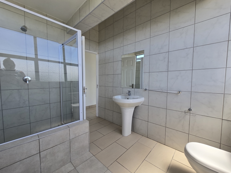To Let 3 Bedroom Property for Rent in Palm Lakes Estate KwaZulu-Natal