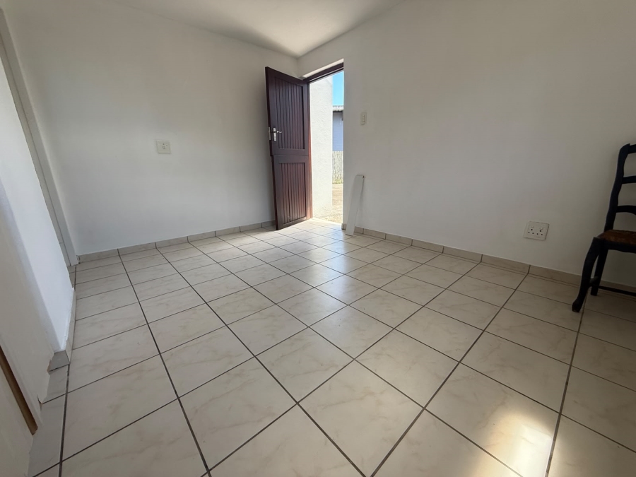 To Let 3 Bedroom Property for Rent in Palm Lakes Estate KwaZulu-Natal