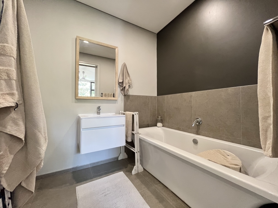 3 Bedroom Property for Sale in Sheffield Beach KwaZulu-Natal